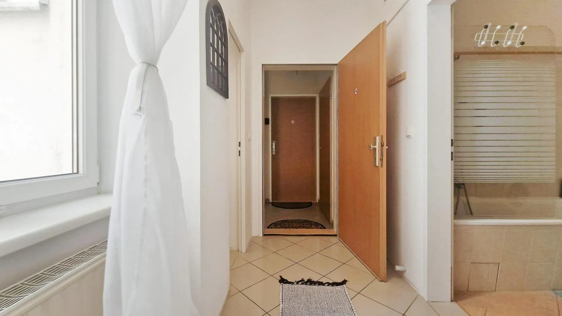 Apartment Three-Bedroom Delight, King-Size Beds Vienna