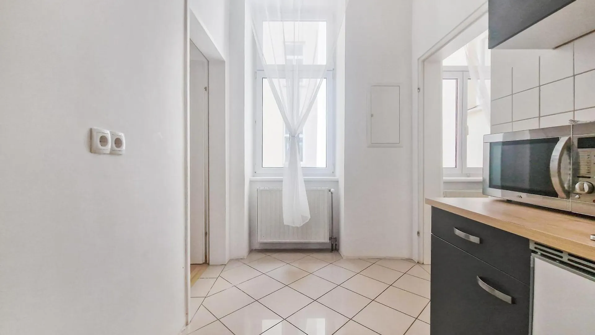 Three-Bedroom Delight, King-Size Beds Vienna Apartment