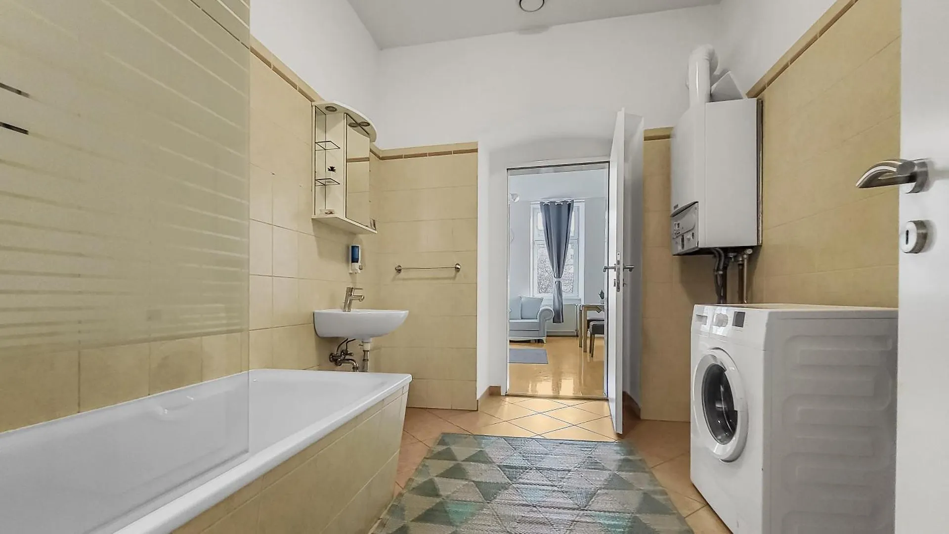 Apartment Three-Bedroom Delight, King-Size Beds Vienna Austria