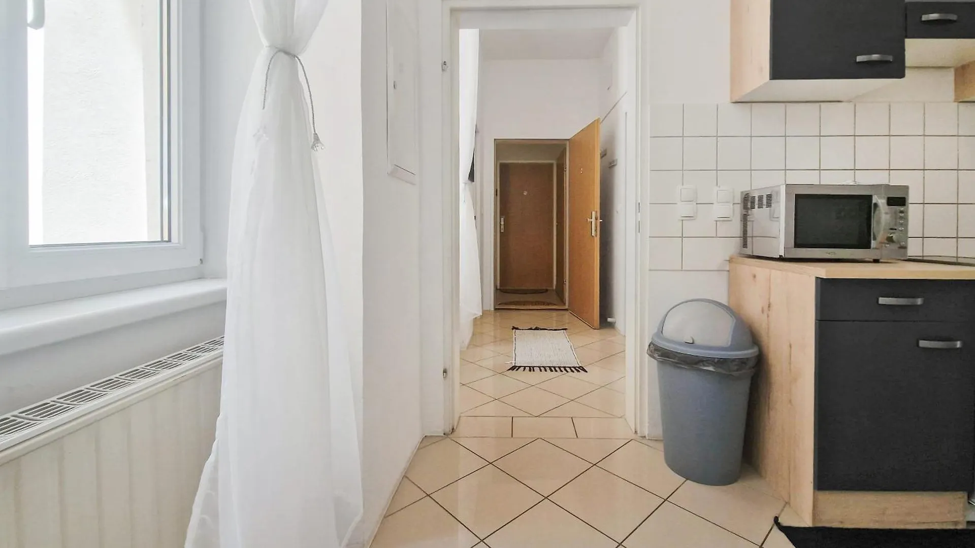 Three-Bedroom Delight, King-Size Beds Вена Апартаменты
