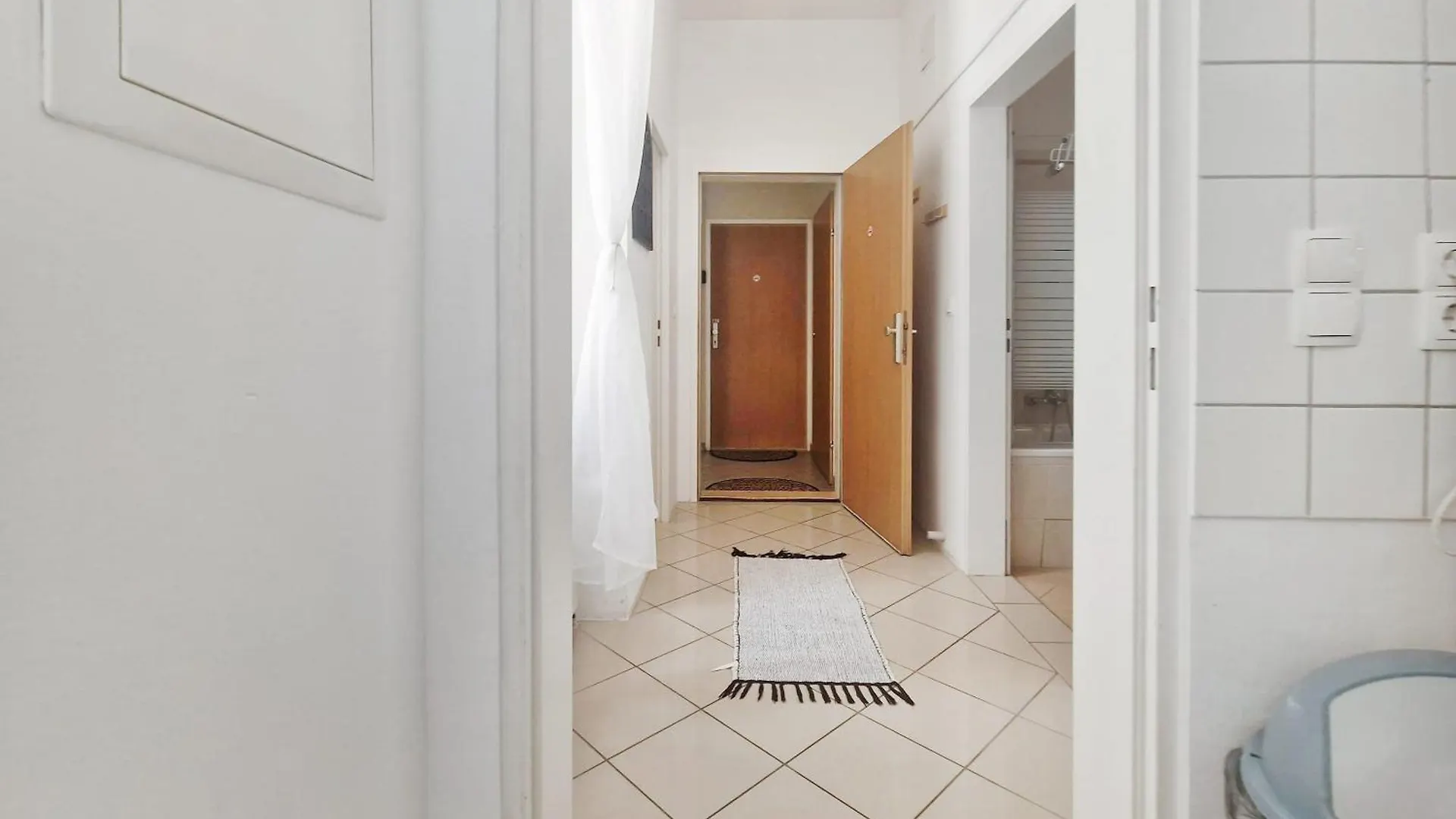 Three-Bedroom Delight, King-Size Beds Вена Австрия